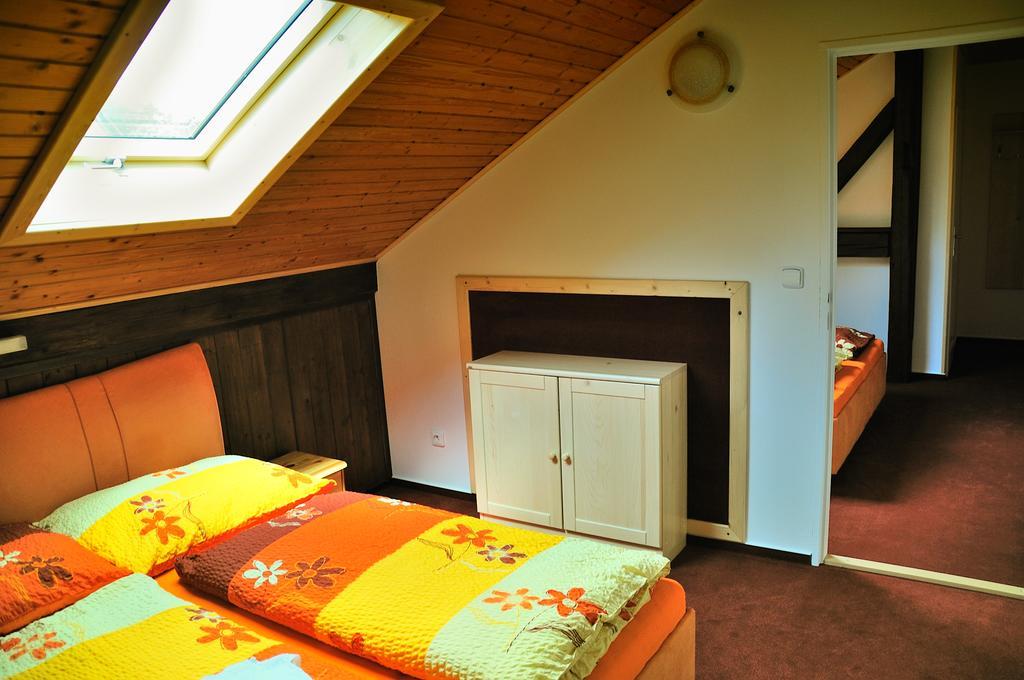 Penzion Kameňák Horní Planá Habitación foto